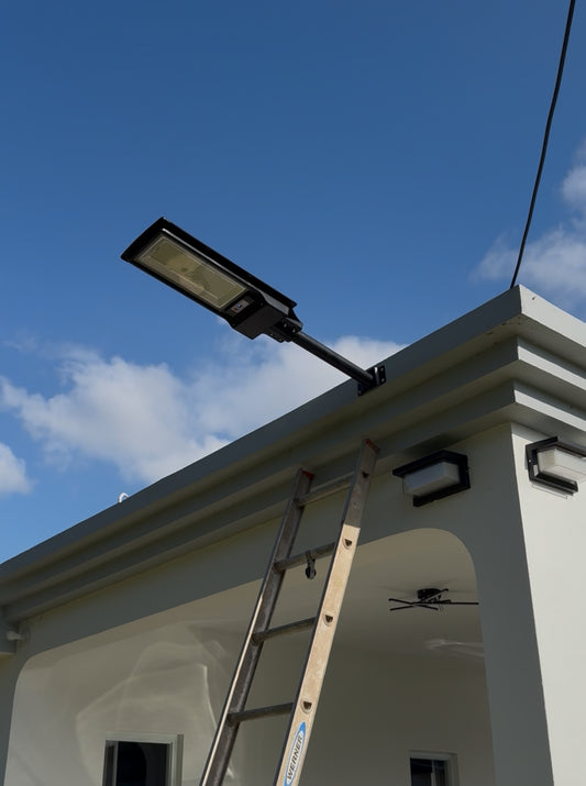 Foco Solar 600 Watts